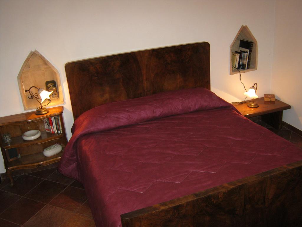 Bb Fonterrante Lägenhet Monterubbiano Rum bild